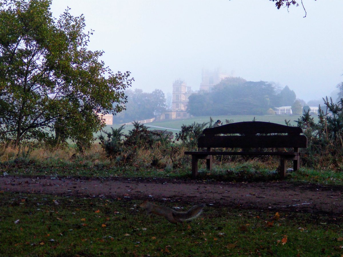 judymum's tweet photo. Lovely Misty morning walk @WollatonHall @FOWP_ @MyNottingham #lockdown #dailymotivation @countrywalking https://t.co/TnBpnzbqkp