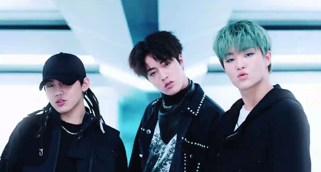 RoseSP12128660's tweet photo. งือออออน้อนโตไวอ่ะ​❤️❤️❤️❤️ #TREASURE_MMM https://t.co/0JobhEUexq