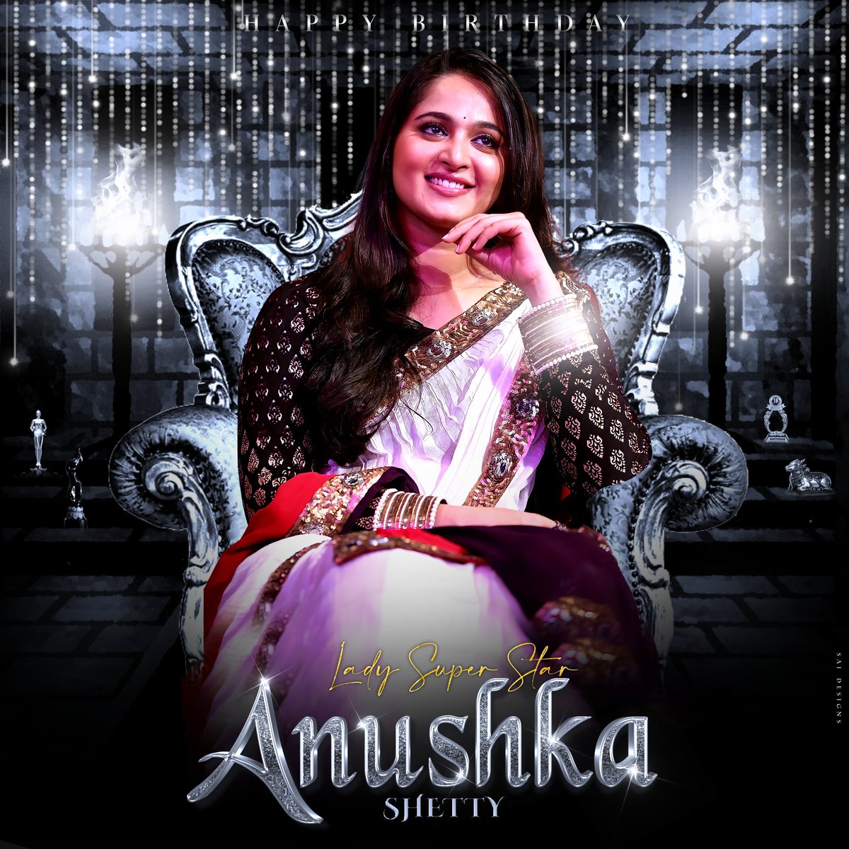 ShivaTwtzz's tweet photo. Here It Is #MyDesignWork To Celebrate Our Queen #LadySuperStar @MsAnushkaShetty Birthday🥳
CDP Link : https://t.co/VVvfRVotRJ
#AnushkaShetty #HBDAnushkaShetty #anushkians #AnushkaShettyBdayTrendOnNov6 #AnushkaShettyBdayCDP #AnushkaShettyBirthdayMonth
#Sweety https://t.co/eEk25tYIQ5