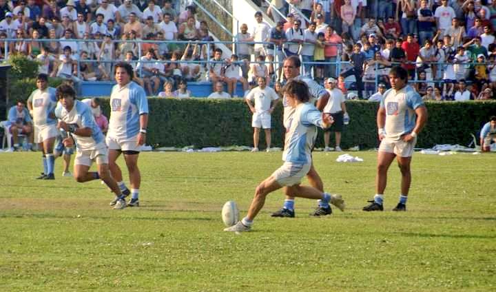 gytoficial's tweet photo. #Rugby 🏉  A 10 años del campeonato en el Torneo del Interior

🏆 El 6 de Noviembre de 2010, el Albo lograba un nuevo título para engrandecer el rugby salteño al vencer a Lince de Tucumán, en la final del certamen nacional, por 23-14.

Viejo y Glorioso Gimnasia 💪🏽💙 https://t.co/RnUeJZIj2I