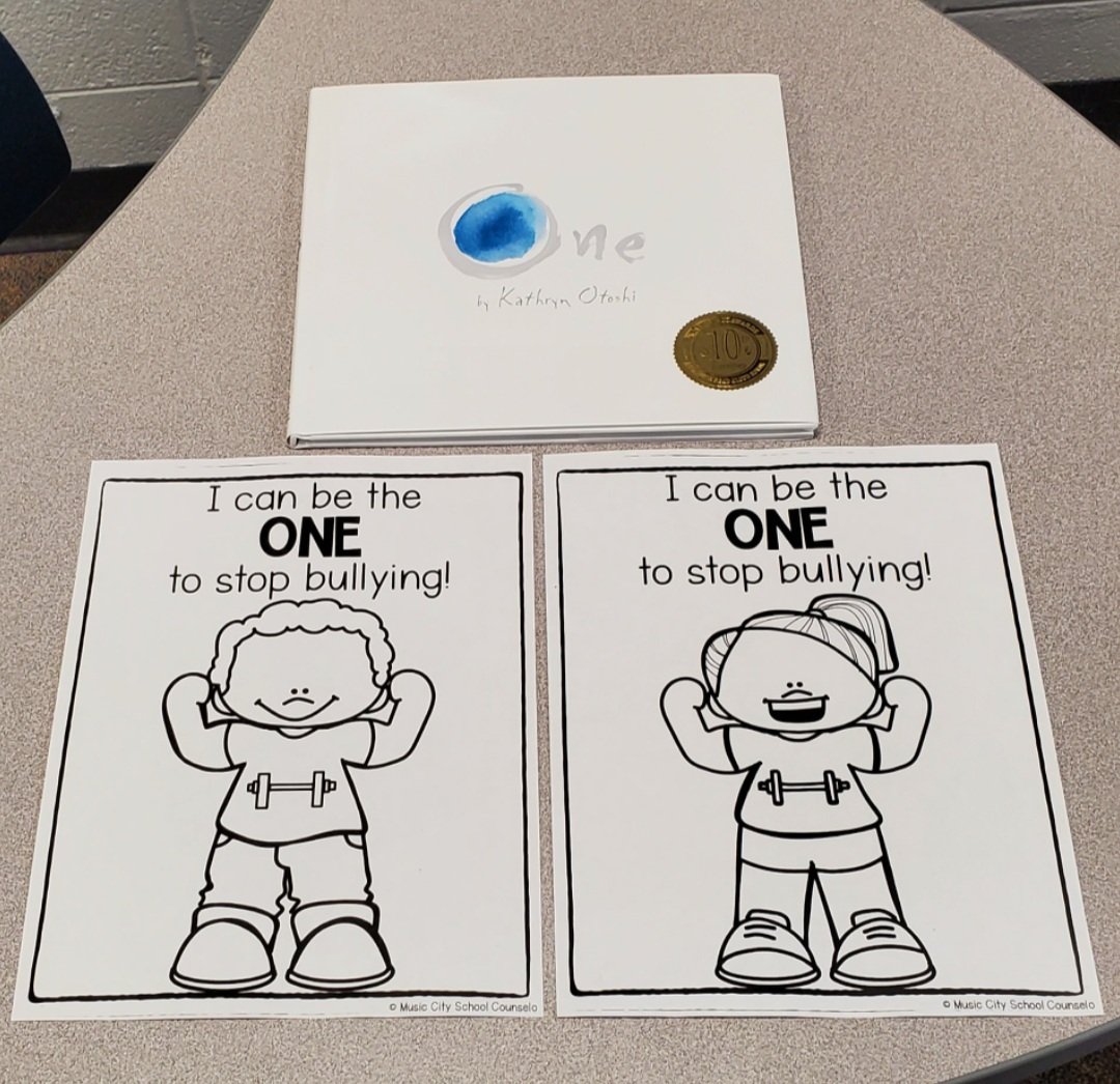 MrJacksonSC's tweet photo. I enjoyed reading this book so much on Tuesday, I ordered a copy of my own! Looking forward to reading "One" by @KathrynOtoshi to my friends in @susan_dreistadt's and
Mrs. Lawler's classes today at @MontebelloEagle! #ItStartsWith1 https://t.co/N70pHDwhJd