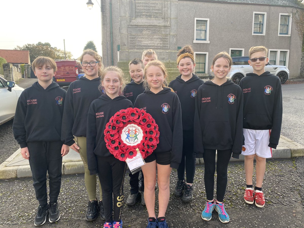MuchtyPrimary's tweet photo. Our House Captains took our poppy wreath up to the monument this afternoon. Watch out for our in school display next week. #WeWillRememberThem https://t.co/curPQzVXqz