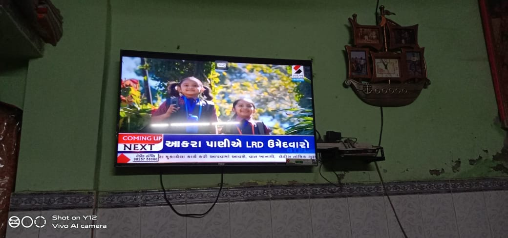 RajanThakkar9's tweet photo. અમદાવાદ સહિત ���રેક જીલ્લામાં એલઆરડી ઉમેદવારો ધ્વારા આવેદનપત્ર આપવામાં આવ્યું.. ઉમેદવારોને ન્યાય આપો કાંતો વિરોધ કરવાનો હક આપો કાંતો હવે ઇચ્છામૃત્યુ ની મંજુરી આપો... બે દિવસ પહેલા મહારાષ્ટ્રમાં જેને લોકશાહિની હત્યા લાગતી હતી તે લોકોને વિનંતી કે તમે લોકશાહિનું પાલન કરો.. https://t.co/uKbyAZXnON