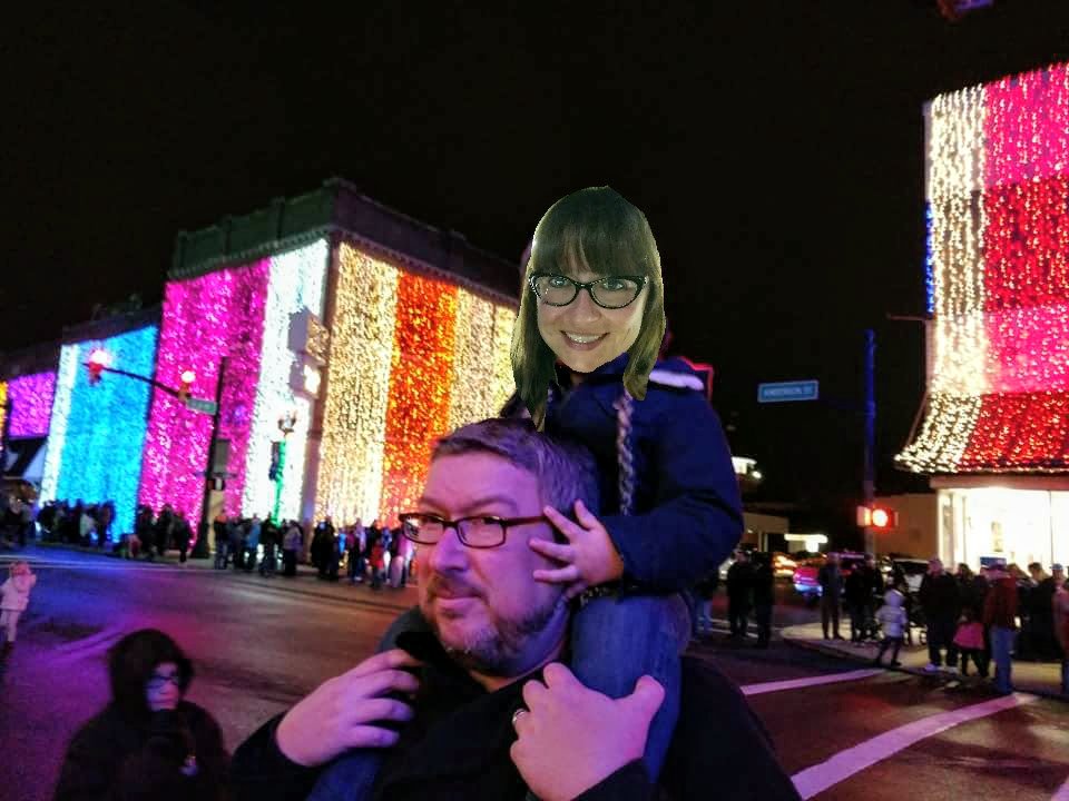 JenJenCline's tweet photo. Hey @makersmark, my town Elwood, IN knows how to #MakeItRemarkable by turning a few blocks of downtown into Vegas for the holidays! https://t.co/DGJ1v6Ej7B