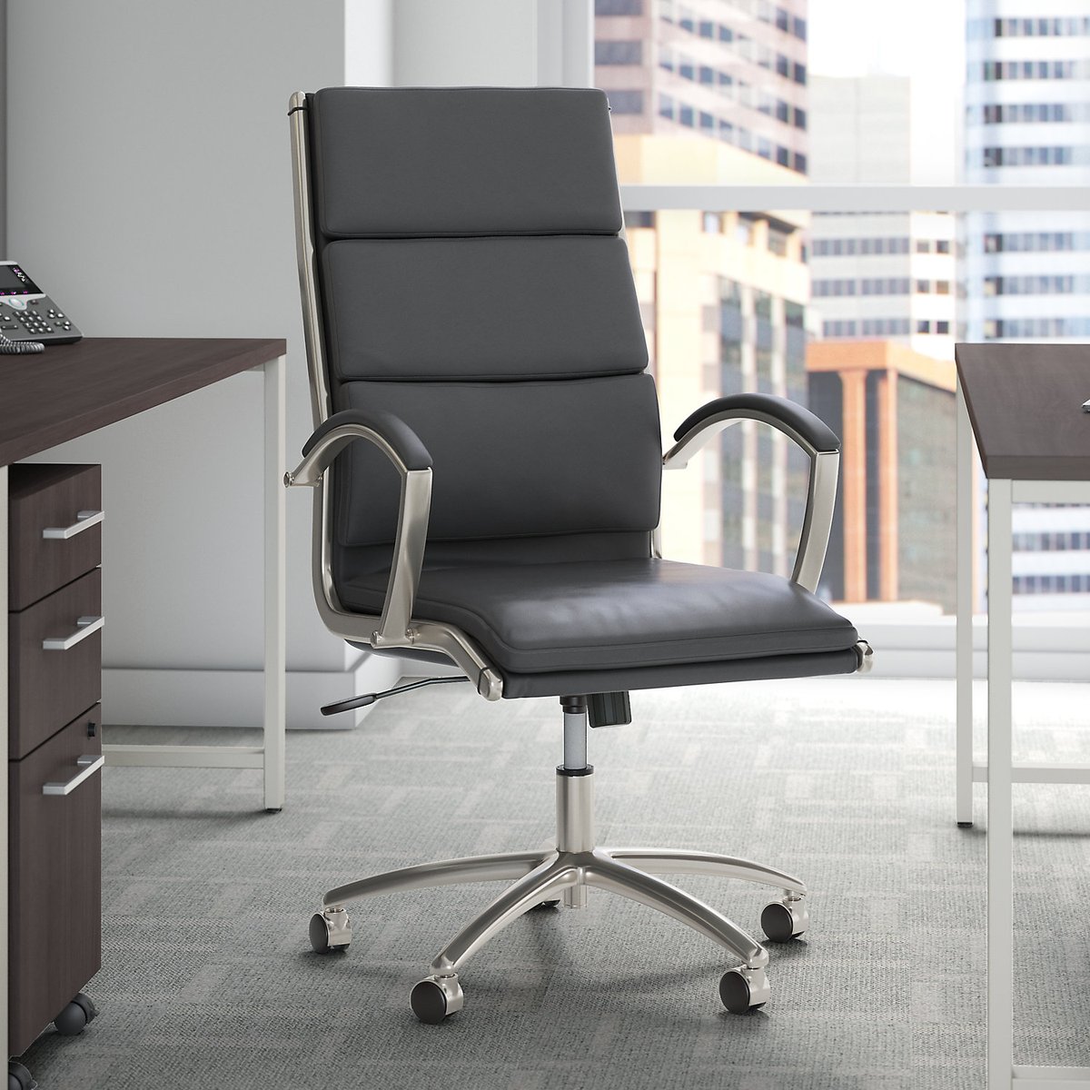 bbf_fits's tweet photo. The Modelo Collection's attractive combination of leather and chrome impresses in the home or professional office with a variety of color options to complement your personal tastes. 

#workfromhome #officechair #officefurniture
View more at https://t.co/IY4SiiZakW https://t.co/y4wJLy1wnD