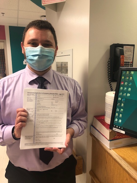 ChildrensPhila's tweet photo. We are proud that we could give some of our patients the chance to vote in their first presidential election right from their hospital room this week, thanks to a partnership with Penn Medicine Votes and the help of our staff. https://t.co/nkp4nWhVao