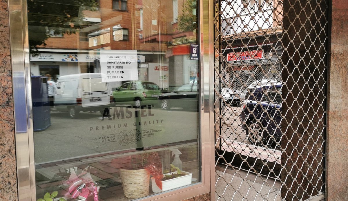 CSO_LaMolinera's tweet photo. Castilla y León. Bares, restaurantes y gimnasios chapados. Casas de apuestas, abiertas. https://t.co/Gvzjta7qgI