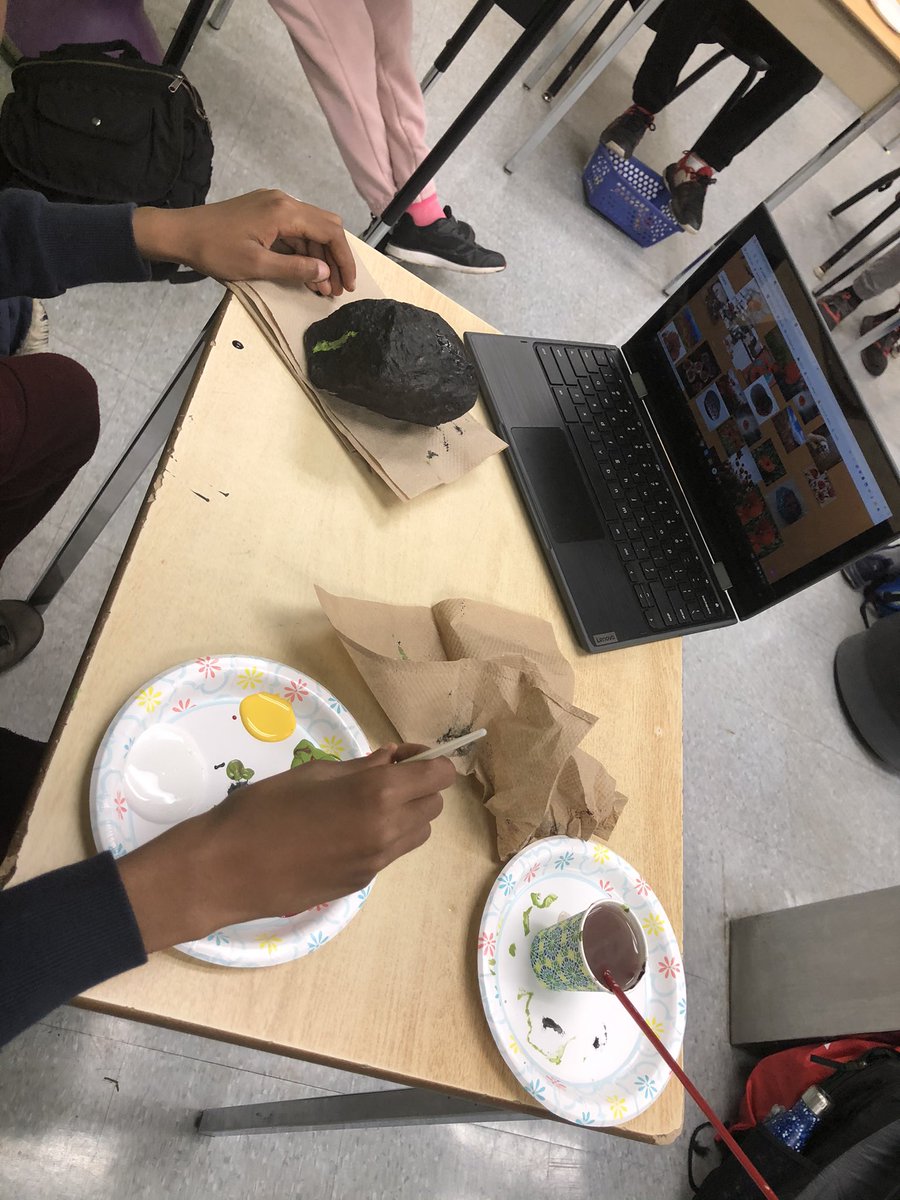 pandabrite's tweet photo. We started planning this project of Remembrance using technology but ended using paint, nature and intentional thought ♥️ Stay tuned for what we do with these!  @LincolnAlexPS @DurhamDSB @VeteransENG_CA https://t.co/WVFB42uK8k