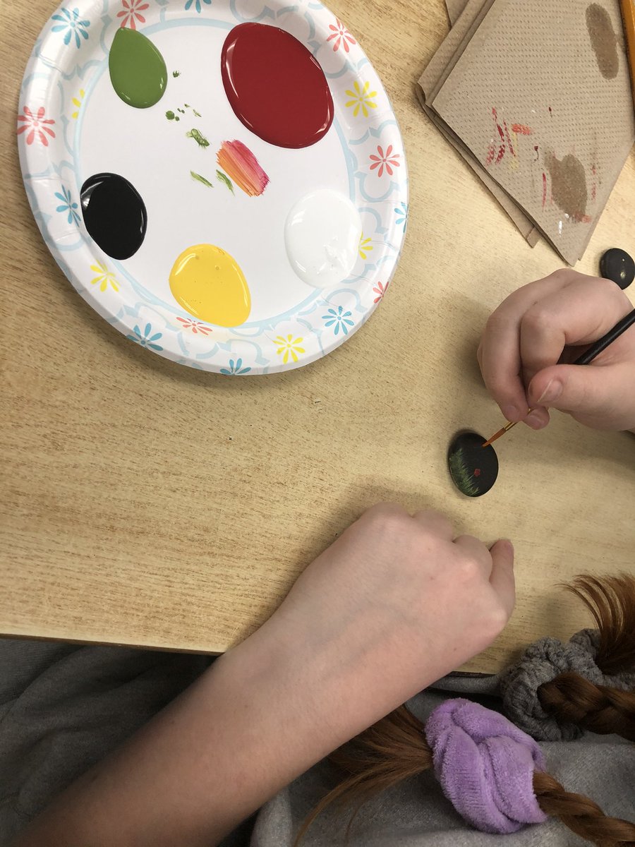 pandabrite's tweet photo. We started planning this project of Remembrance using technology but ended using paint, nature and intentional thought ♥️ Stay tuned for what we do with these!  @LincolnAlexPS @DurhamDSB @VeteransENG_CA https://t.co/WVFB42uK8k