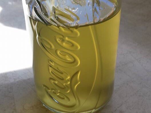 NancyEMcB's tweet photo. @fordnation @WholeFoods #DougYouForgot
You forgot that POTABLE WATER is more important to VETERANS and those they fought for, than plastic flowers.
#WouldYouDrinkThis?
#TottenhamStillHasDirtyWater
#DirtyWaterShame https://t.co/uRWn2OH9Av
