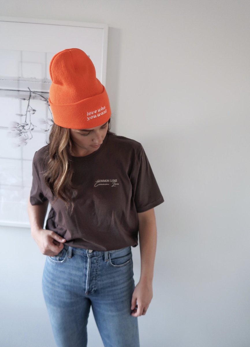 thiscommonlove's tweet photo. new goods coming sunday nov 8th @ 1p.m EST! ✨ https://t.co/EpeT3fd4uW