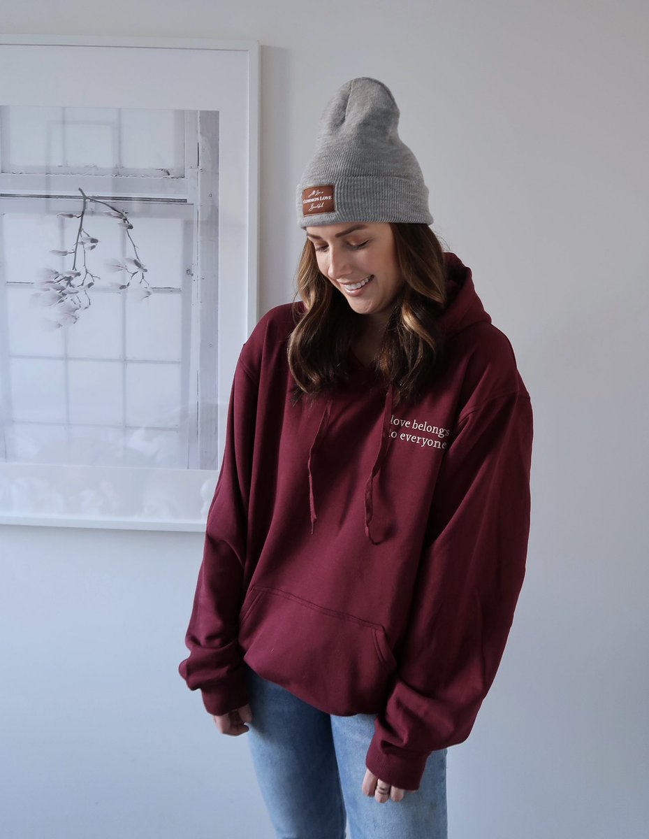 thiscommonlove's tweet photo. new goods coming sunday nov 8th @ 1p.m EST! ✨ https://t.co/EpeT3fd4uW