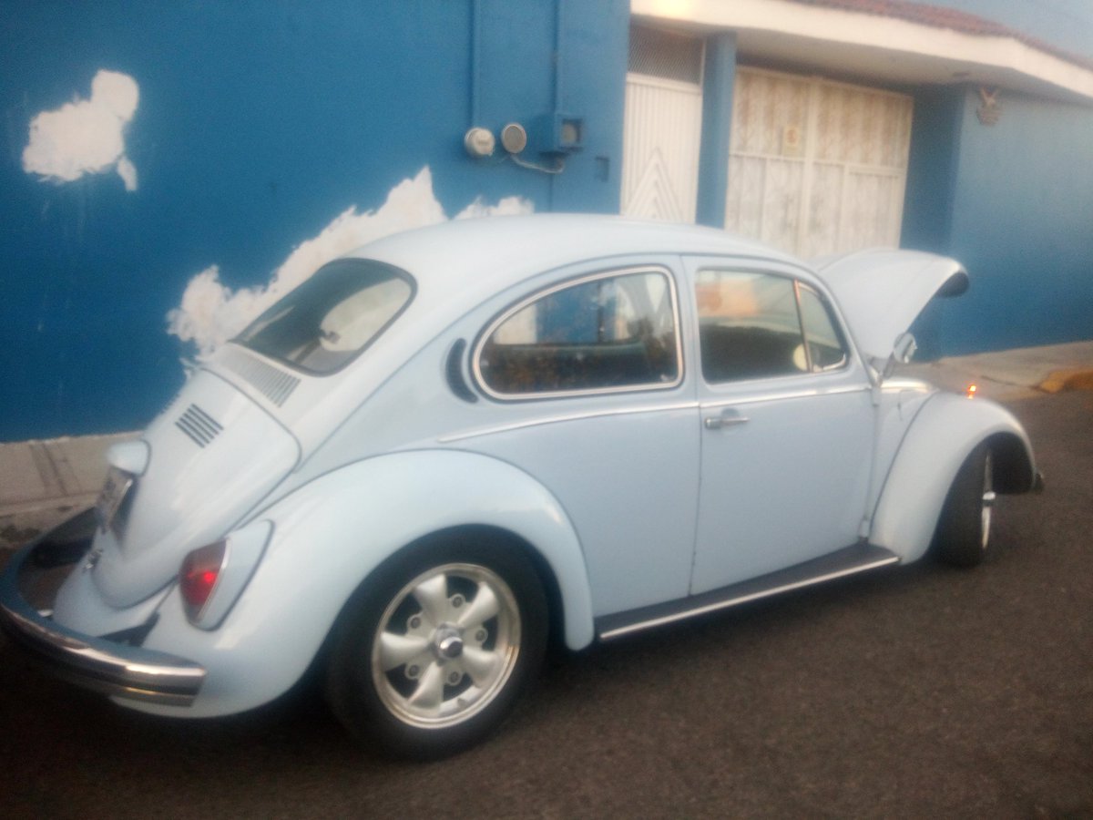rahely78's tweet photo. Como cuando vas a arreglar algo a tu nave y encuentras felicidad!!! @Volkswagen_MX @ChilakilesG @VochomaniaMx @volksfedecol @isendugotohell @vw_old https://t.co/DdYwA1CTAQ