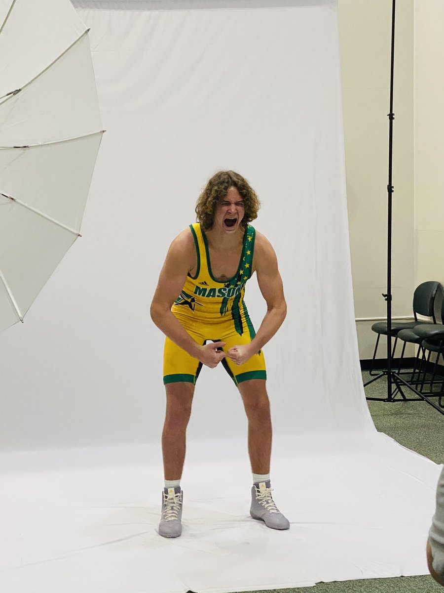 GMUWrestling's tweet photo. Little sneak peek of picture day for the team. Always a fun day for the athletes. #BeUncommon https://t.co/piIqMP4gXZ