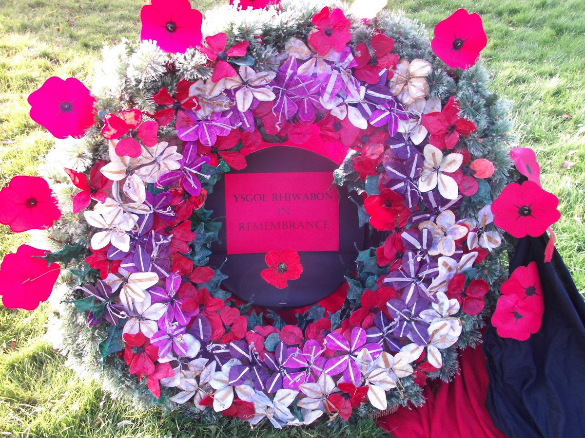 The students &amp; staff at Ysgol Rhiwabon have been making a central Remembrance Wreath and smaller Poppies to mark Remembrance this year for display at the school.

A short video film will also be released early next week to show more.