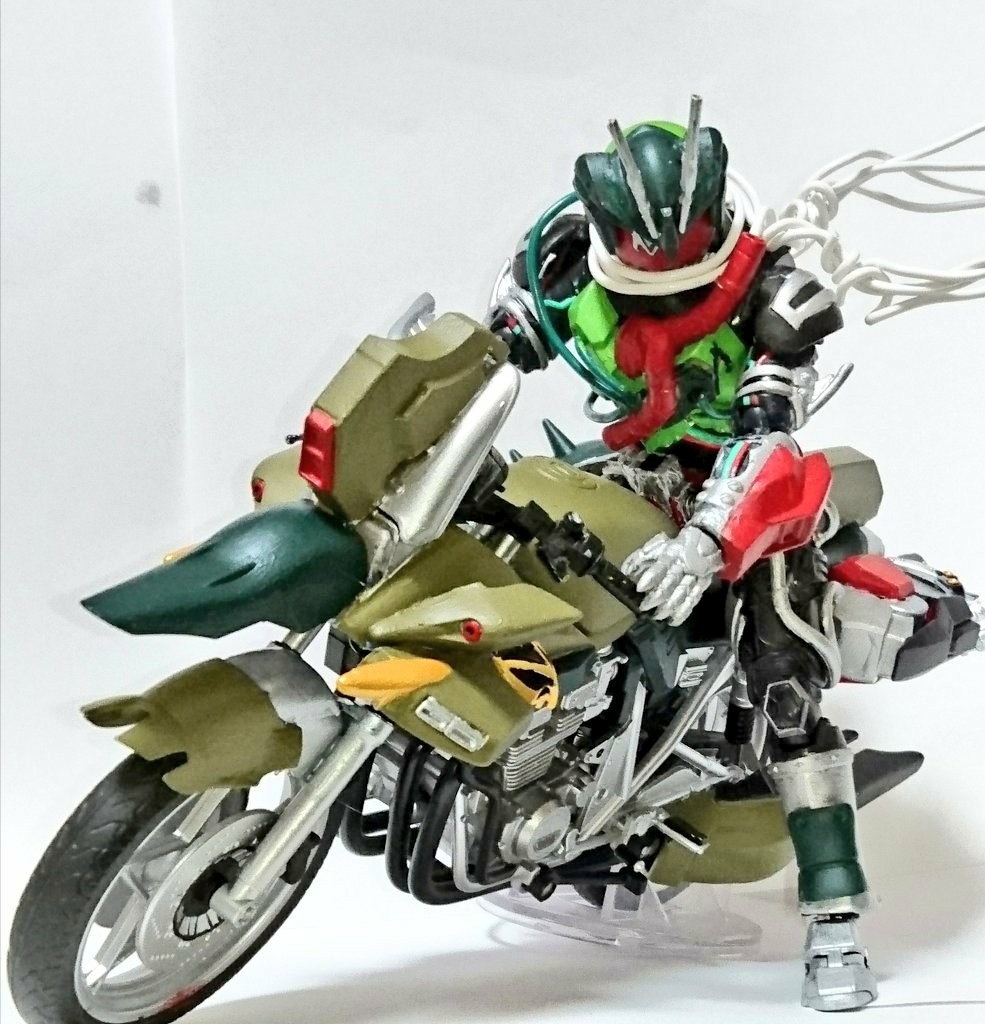 ハリー みなさん去年の今頃はどんな模型作りました このバイク作ってもう1年か Hgシナンジュと宇宙用ジャハナム のパーツをペタペタ貼ったお手軽改造だったなあ