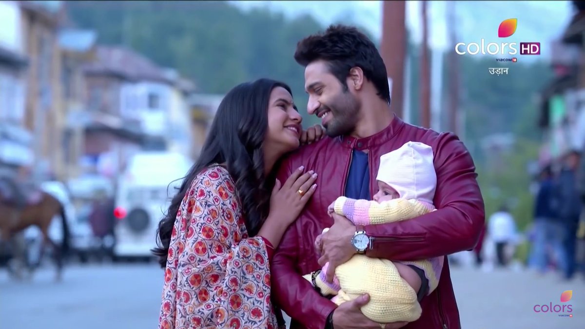 SRukkun's tweet photo. Kashmir ❤ Sukor
@veejay_k  @meera1611 
#vijayendrakumeria
#MeeraDeosthale 
#SuKor https://t.co/Hyvk207LKd