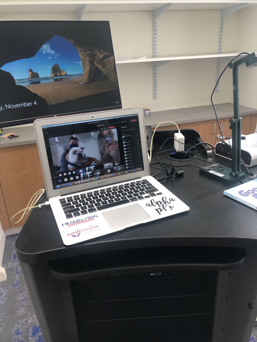 ms_offutt's tweet photo. The fourth graders got to virtually meet THE Butler Blue! It was so fun to show some of my Butler pride to these awesome students. They were beyond excited! https://t.co/QcZHPQmfAe
