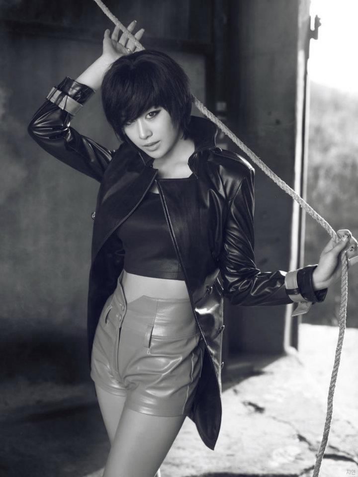 JIYEON WHAT'S GOING ON: This is extremely unpopular but to me her best era is CRYCRY. HER ANDROGYNOUS LOOK. I REALLY AIN'T GOT ANYTHING ELSE TO SAY.