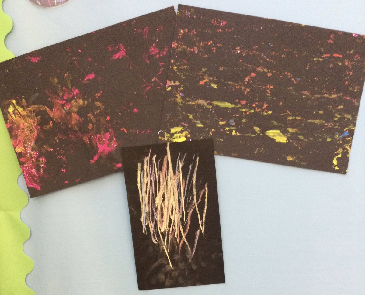 HTAClassF1's tweet photo. This week we have been learning about Bonfire Night. We used conkers and acorns and rolled them in paint to make firework pictures. We made chocolate sparklers and used shapes to make rockets. #HTAHistory #HTAMaths #HTAScience #HTAArt https://t.co/8tnyglZpY9