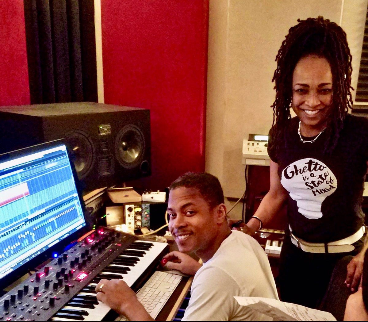 SIEDAHGARRETT's tweet photo. Record producers are so often the unsung heroes in the music biz, so I’m showing extra love to my super-talented son-in-law @Shea__Taylor on producing two songs on the new @ArianaGrande album. Go ‘head, Shea!
#JustLikeMagic #6Thirty #producer #songwriter #NewMusicFriday #newmusic https://t.co/ZPPR7XhNVR