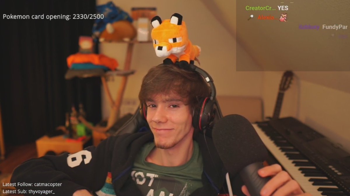 two pretty best friends, a thread