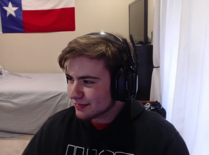 two pretty best friends, a thread