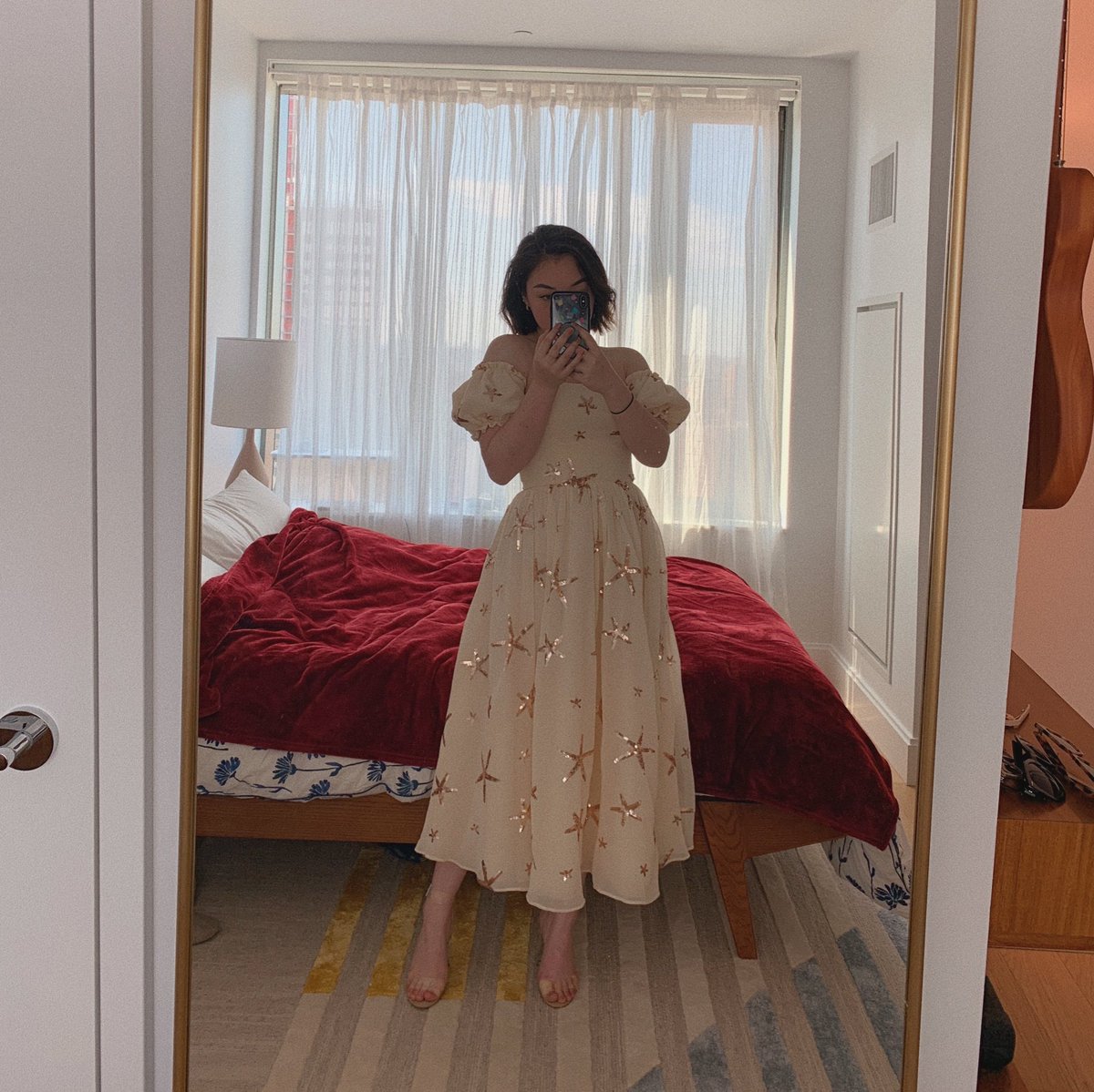 two pretty best friends, a thread