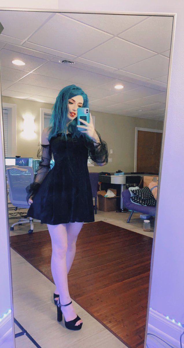 two pretty best friends, a thread