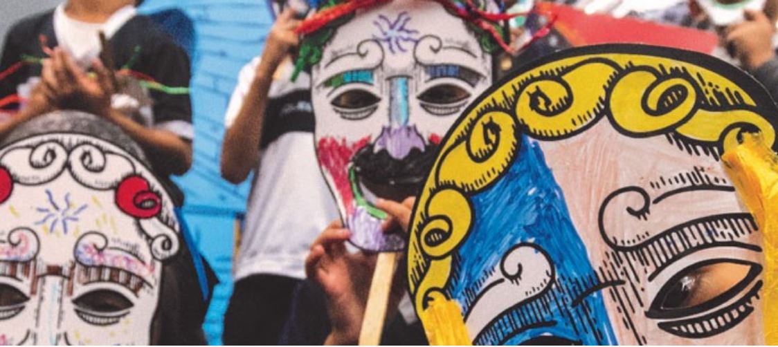 sbibliotecario's tweet photo. Guadalajara será la Capital Mundial del Libro 2022 ➡️https://t.co/AaNOl2LXlO 📚La ciudad mexicana 🇲🇽 fue seleccionada por su plan integral de políticas en torno al libro para desencadenar el cambio social, combatir la violencia y construir una cultura de paz. #DíaDelLibro @UNESCO https://t.co/7d7PA8WWsW