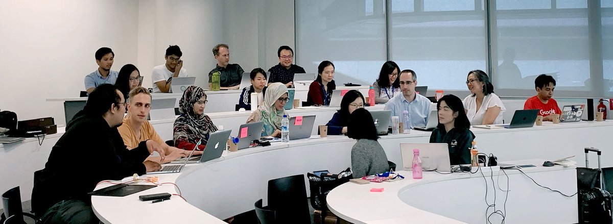 arviaav's tweet photo. Smart classroom is technology-enhanced classrooms that foster opportunities for teaching and learning by integrating learning technology ; #smartclassroom #pak21 #e-learning #elearning#futureclassroom
https://t.co/7GdtGKWt4m https://t.co/SEGnUgtVqr