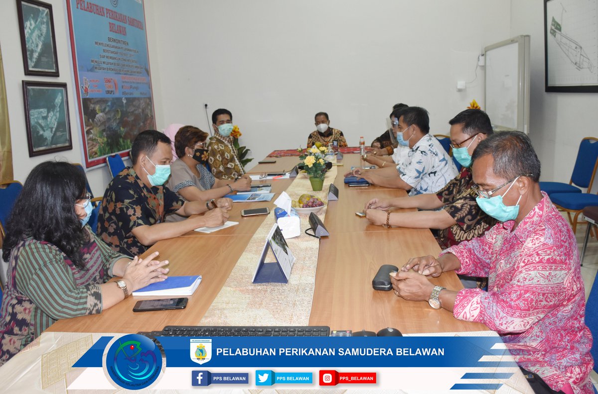 PPSBelawan's tweet photo. #Sahabatbahari, Kepala Pelabuhan dan seluruh Pejabat struktural PPS Belawan menerima kunjungan kerja Direktur Pelabuhan Perikanan, Frits P Lesnusa beserta rombongan (Jonet Srialdoko dan tim) dlm rangka meninjau aktivitas pelabuhan
@kkpgoid @djpt_kkp @InformasiPP @ZainiKP https://t.co/WQnvt76rk0
