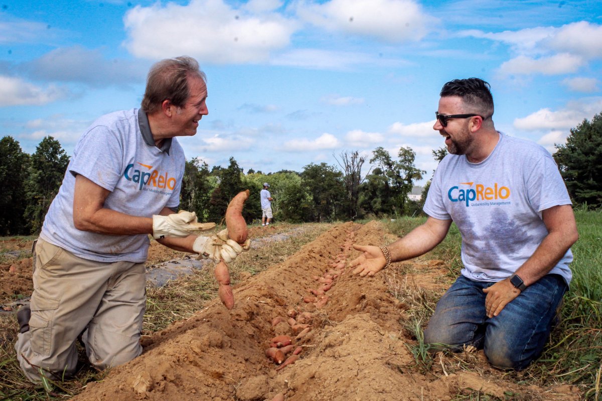caprelo's tweet image. Proud to share to date: The @JKCommunityFarm has harvested and donated 137,893 pounds of food – or 110,314 meals – ahead of our 2020 goal of 108,000 meals. #FarmFriday #FightingHunger