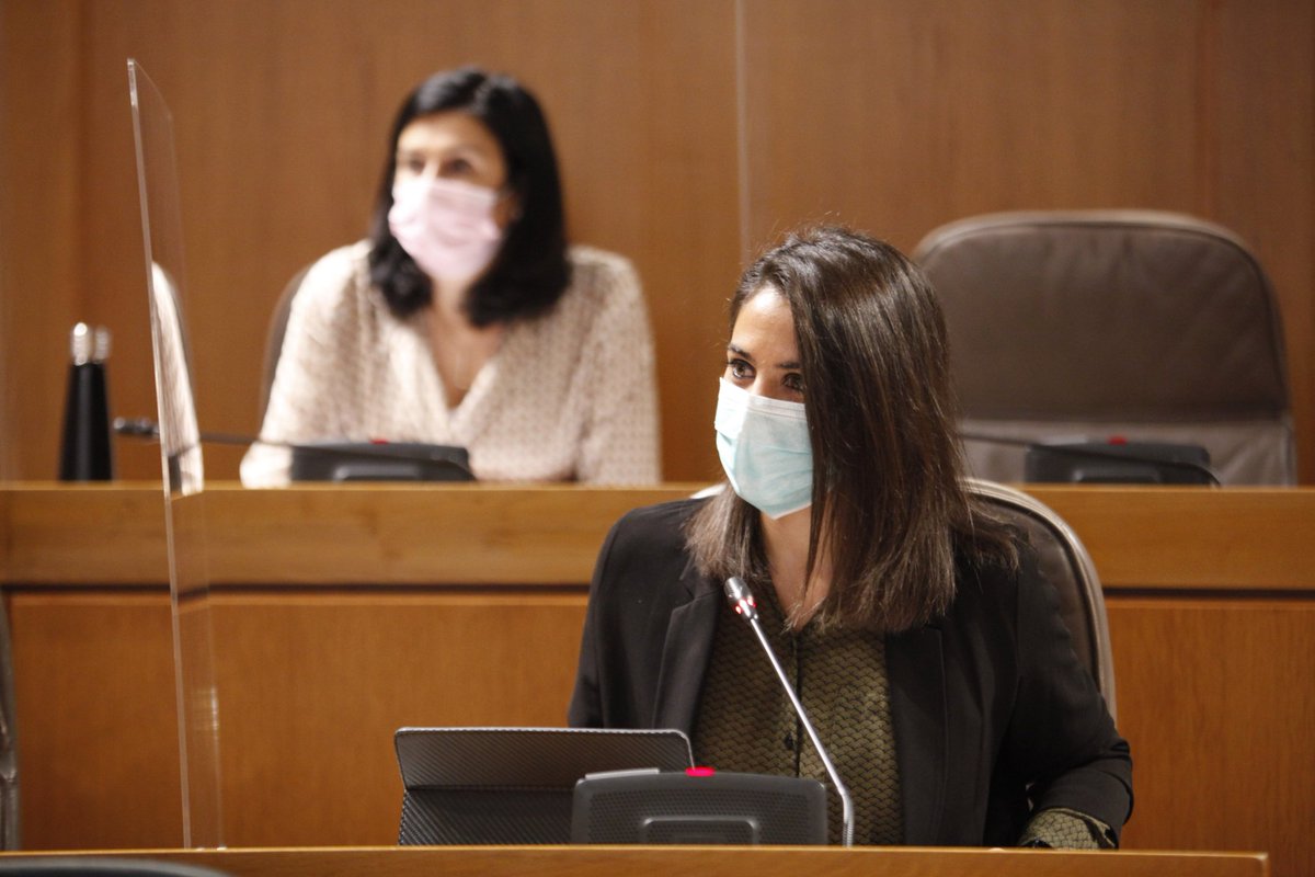 ItxaPsico's tweet photo. 📚Hoy se ha presentado en las @cortes_aragon la Estrategia de prevención del suicidio en Aragón.

💜@PodemosAragon defendemos una visión amplia sobre la primera causa de muerte no natural en nuesta comunidad, debemos de abordar la problemática detectando factores psicosociales. https://t.co/27n7Yki3r7