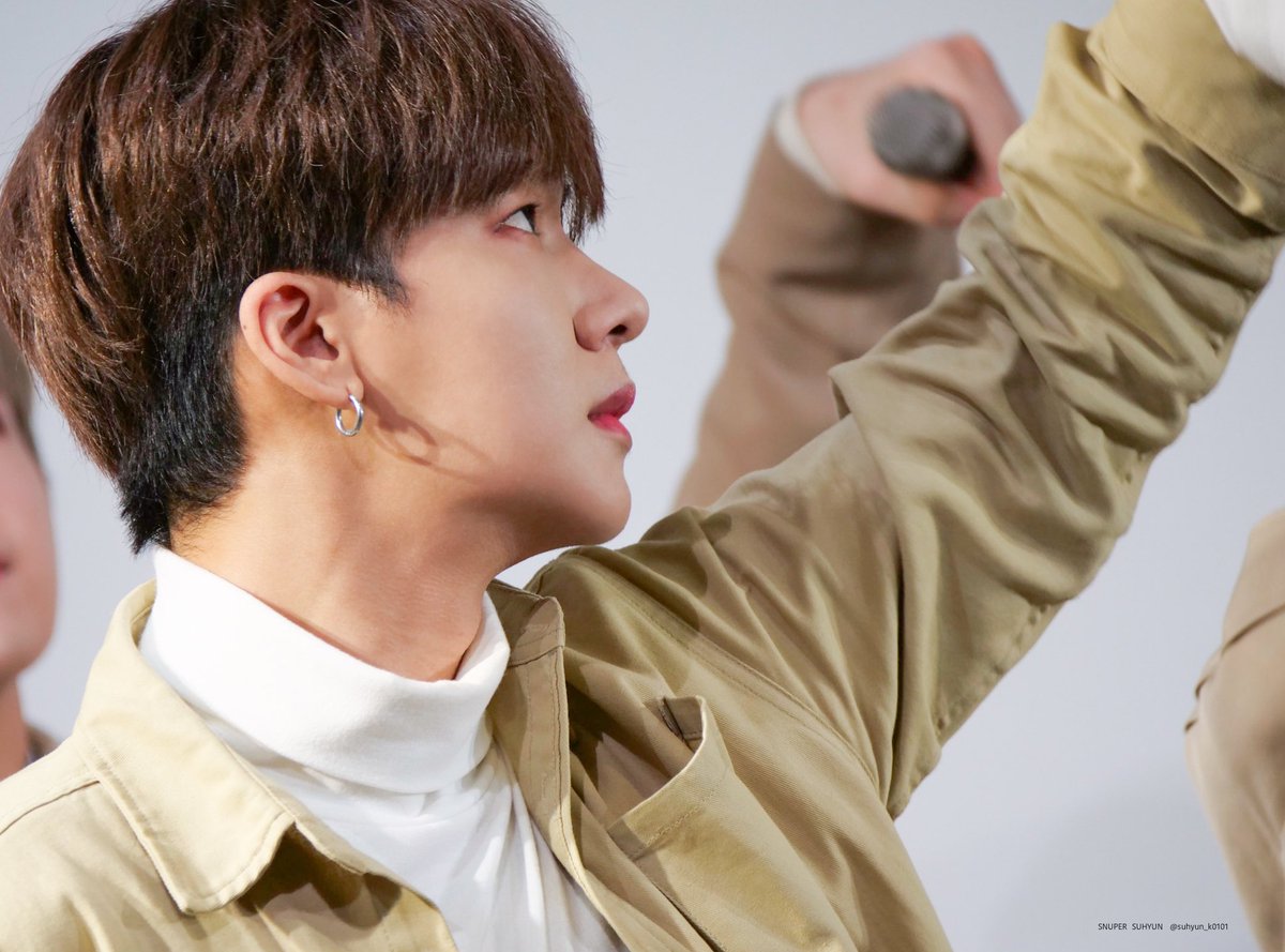 suhyun_k0101's tweet photo. 191105 AIRPORT WALK  Nagoya 
#스누퍼 #SNUPER #すぬぽ 
#수현 #スヒョン #suhyun
#D280
@snuper6 @snuperofficial @SNUPERJAPAN https://t.co/0mh3B8GHJa