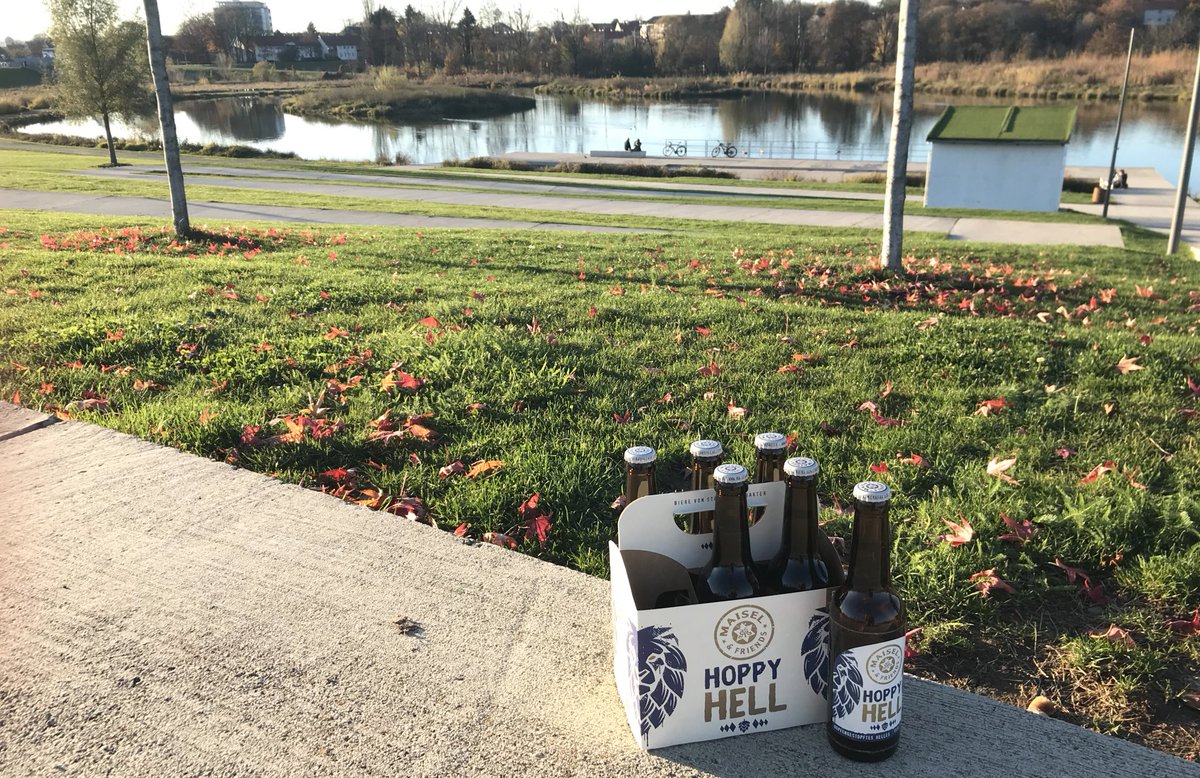 TobsSchoz's tweet photo. November #2020: die Kneipe des kleinen Mannes...
#hoppyhell https://t.co/5N0fYX2ibb
