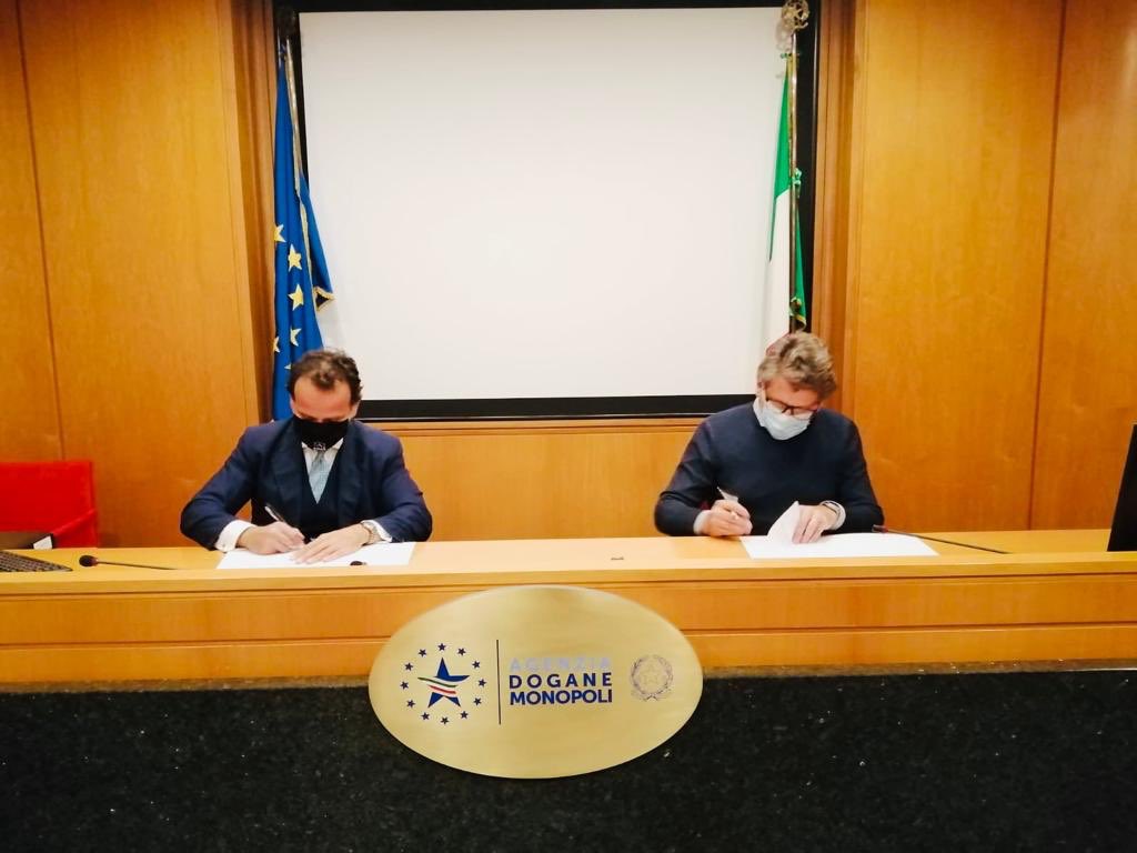 📄Siglato protocollo con l’Agenzia delle Dogane per la 
valorizzazione delle potenzialità dei Punti Franchi del porto di Trieste e per lo sviluppo di ogni altra semplificazione logistica, doganale e fiscale che consenta una ricaduta positiva su tutto il territorio.

<a href="/AdmGov/">Agenzia Dogane e Monopoli-ADM</a>