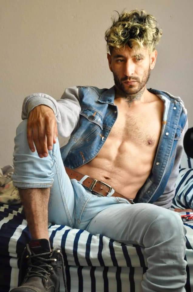 HeterosReales's tweet photo. ¿Alguien quiere su pack? Tengo mucho contenido de él... manden MD,💲💰 https://t.co/ipWMcwmcH4