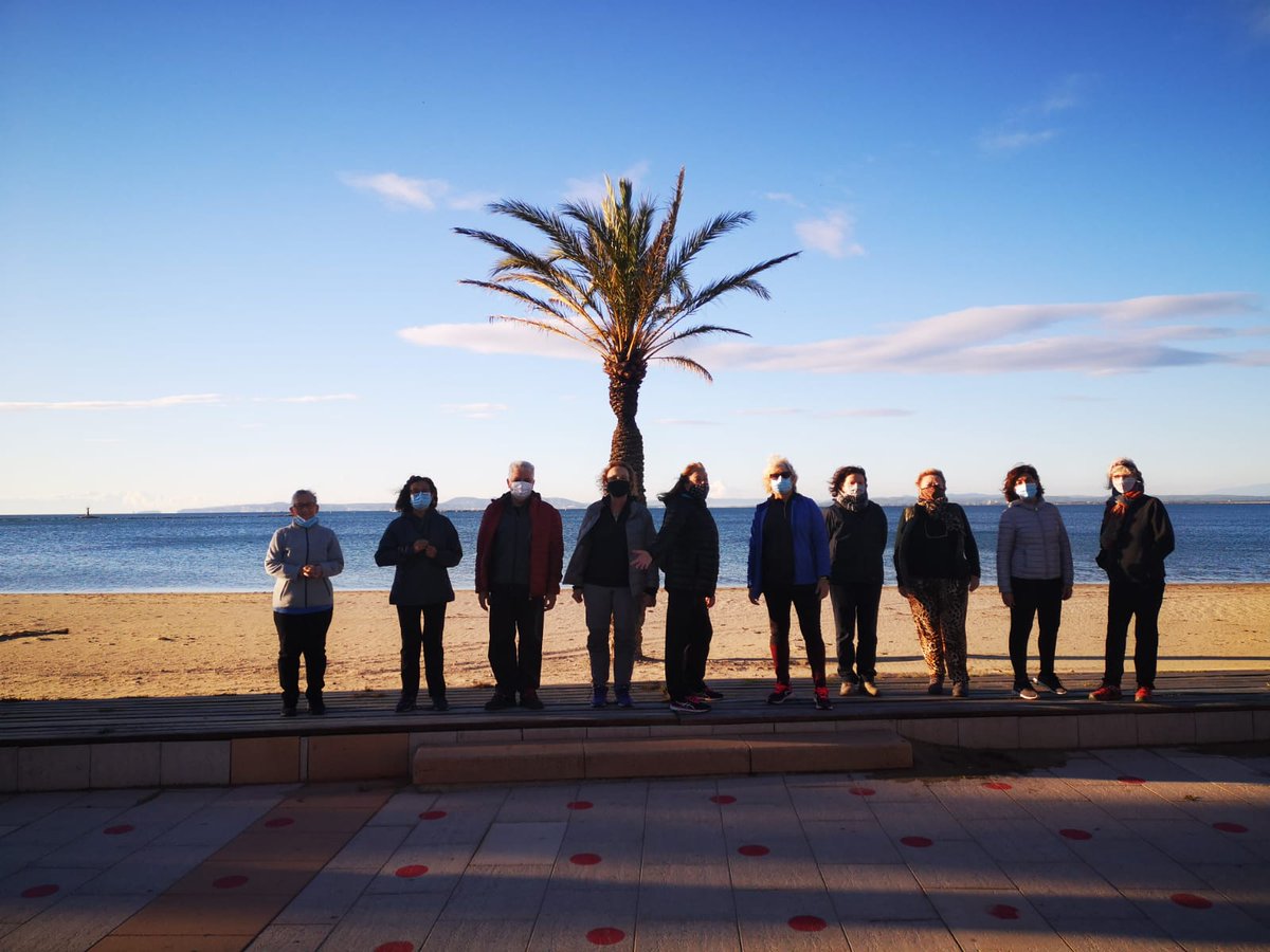 UrbanSalut's tweet photo. Dinamitzacions a les parcs de salut i xarxes saludables de Portbou, Riumors, Roses i Sant Climent Sescebes durant el mes d'Octubre. Sempre respectant les distàncies de seguretat i amb mascareta.
@Dipsalut @AjRoses #portbou #riumors #santclimentsescebes https://t.co/RnvI2OdMbx
