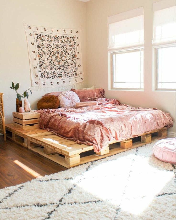 Derutive Interior tweet media