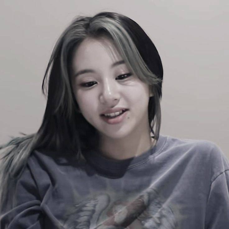 jihyo_222's tweet photo. Chaeyongg aaaa ini hidup kmuu,,kmu yg jalanii jadii kalau emg kamu bahagiaa jalanin ajaa walau awalnya nyesekk sampe nangis tapi kinchanaa nanti jugaa ilang kok #Chaeyong @JYPETWICE https://t.co/19yOjageDx