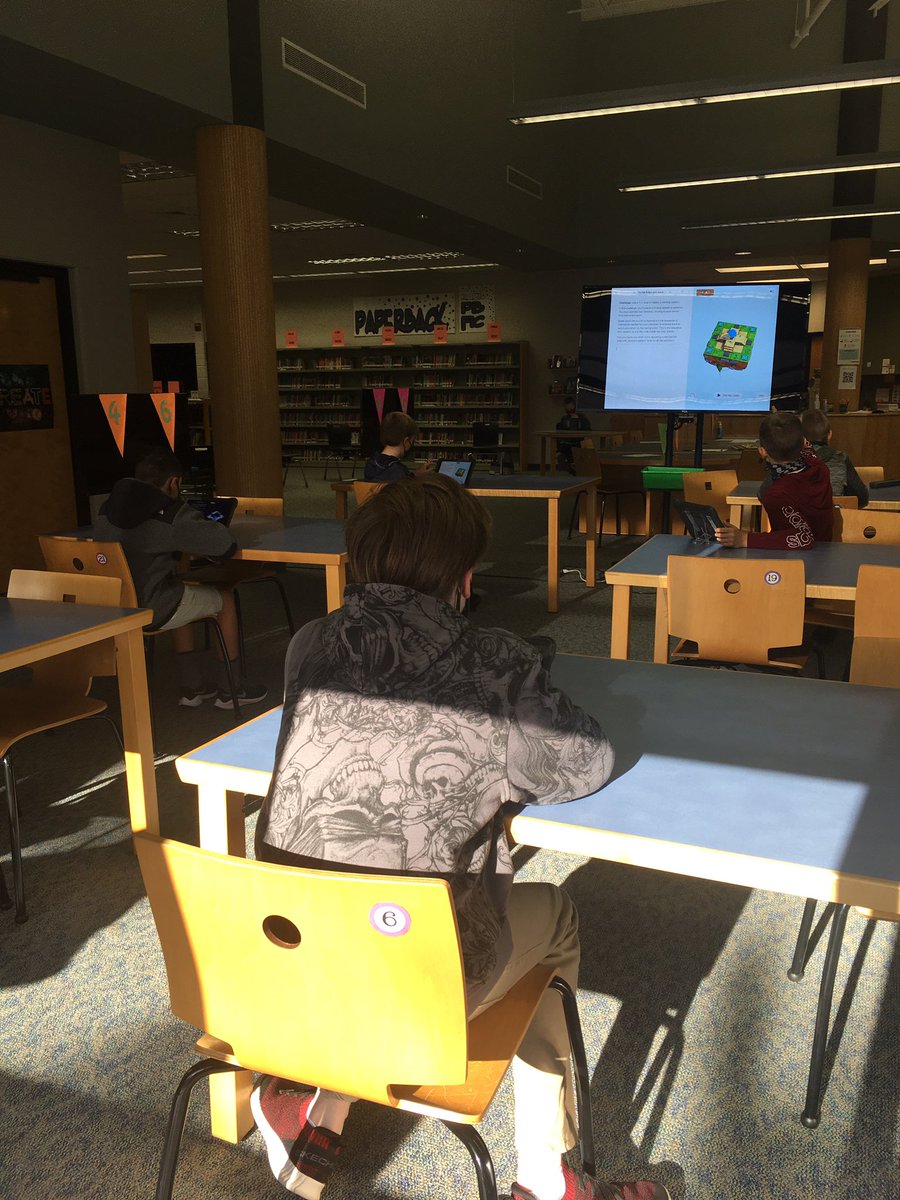 CVISLibrary's tweet image. Haven’t shared in a while, but a class completely teaching themselves computer programming while I watch from the sidelines is worth sharing!! @CVIS17350