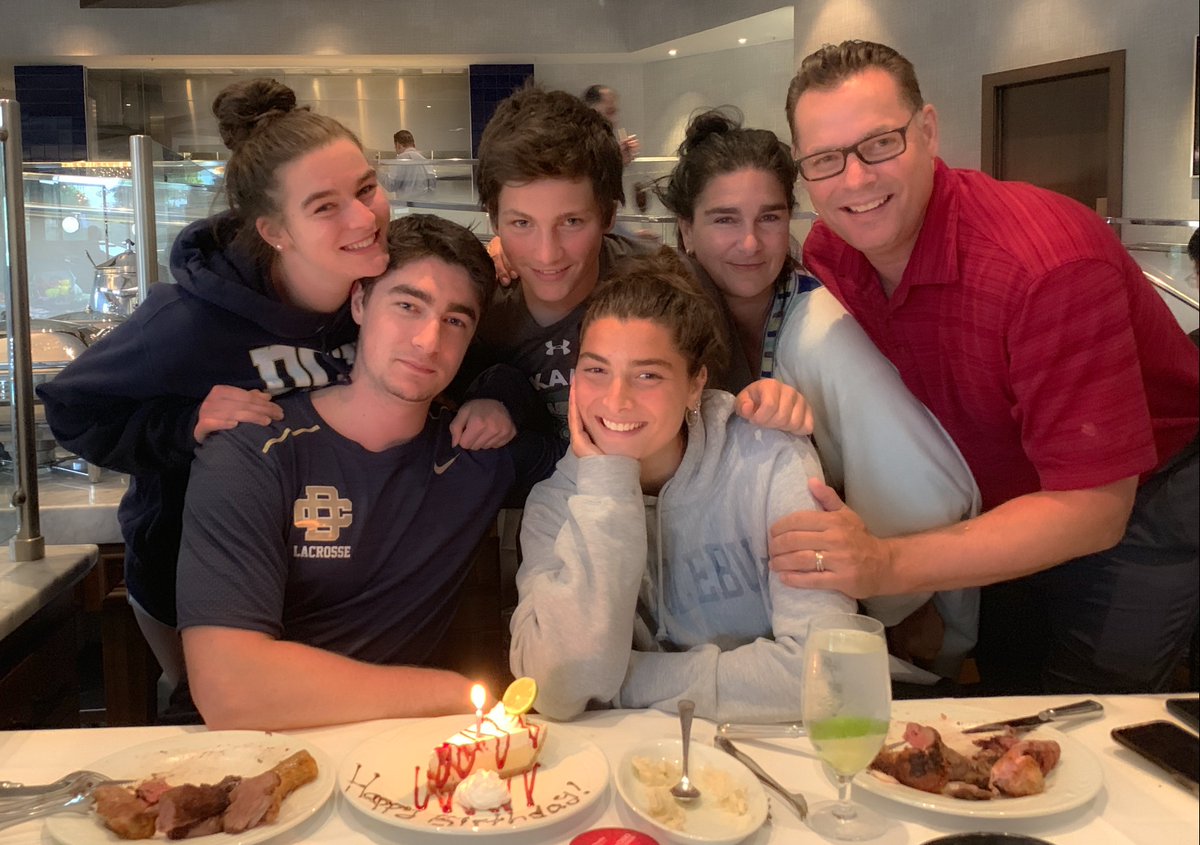 Yale Women’s Hockey tweet media