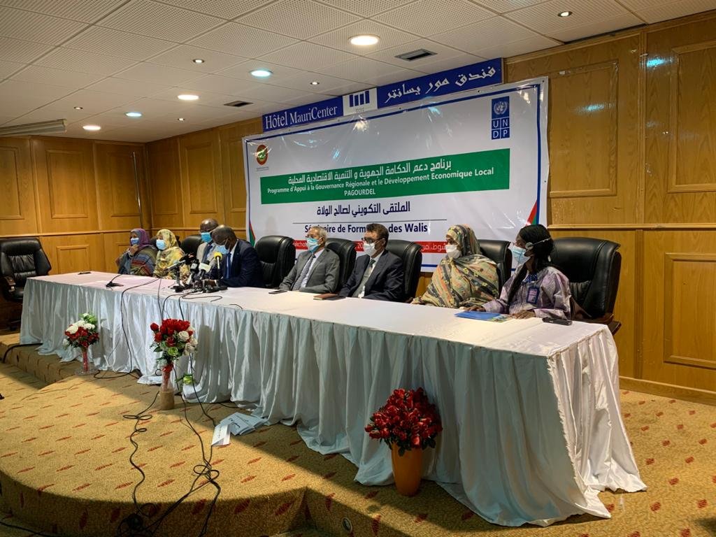 PNUDMauritanie's tweet image. 15 Walis (gouverneurs de région 🇲🇷) en formation 📚🧑‍🎓🖊️à Nouakchott pendant 5 jours sur leurs missions et le plan d'accélération des #ODD dans leurs localités - un partenariat MIDEC - PNUD @ANgororano @adamafooly @OnuMauritanie @pnudfr  #decentralization #inclusion
