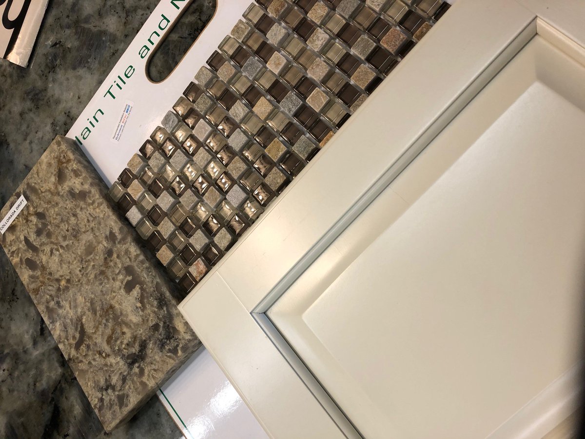 HoriznInteriors's tweet image. Beautiful neutrals! 

Just call 781-281-1793 to start designing your home!
Designer@HorizonInteriorsLLC.com

#neutralinterior #neutraldecorstyles #neutralglam #neutralhomes #neutralstyledhome #neutralkitchen #kitchencabinetmakeover #newcabinets #interiordesignaddict #tileinspo