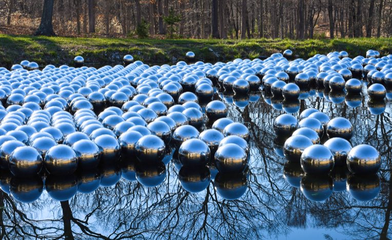 yoongi (BE concept photo) (detail) / yayoi kusama, narcissus garden, 1966/2016

<a href="/BTS_twt/">방탄소년단</a> 
#BTS_BE 
#Curated_by_BTS