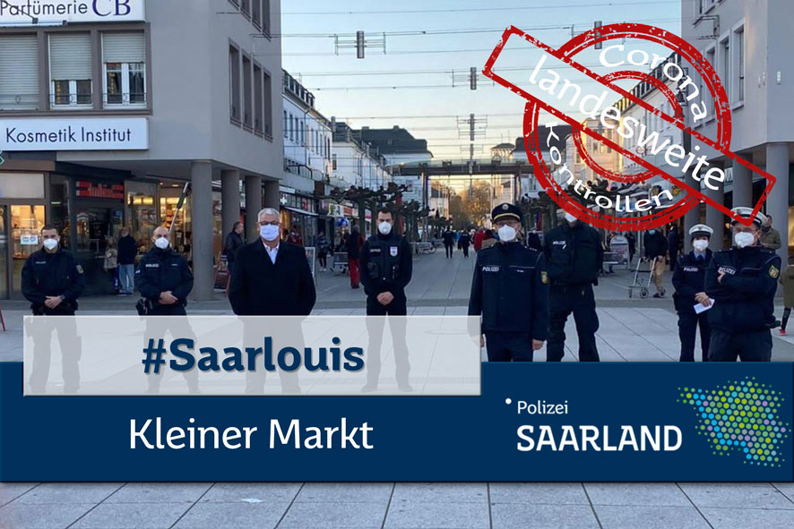 Der Oberbürgermeister der Stadt #Saarlouis, Peter Demmer und der Leiter der #PolizeiSaarlouis, Michael Klos verschaffen sich am #KleinenMarkt einen gemeinsamen Überblick zu den laufenden #Corona-Kontrollen von #Ordnungsamt, #Bundespolizei und #PolizeiSaarland. #aha #8geben