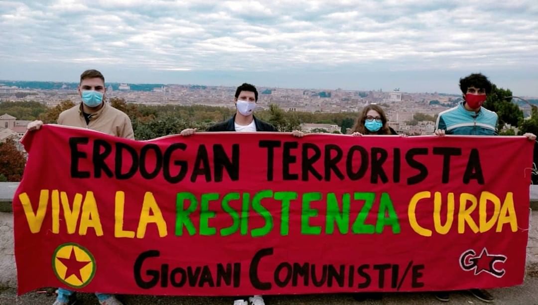 Comrades from  @gcnazionale are sending their solidarity with the struggle in  #Rojava and a clear message to  #SmashTurkishFascism!'Erdogan is a terrorist! Long live the Kurdish resistance!' #RiseUpAgainstFascism #RiseUp4Rojava #WomenDefendRojava