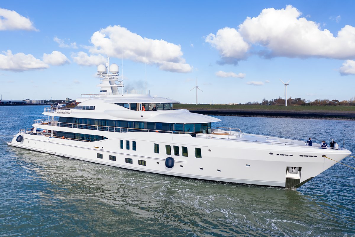 Dutchyachting's tweet photo. The 74m/ 242ft #Synthesis (ex #LE24205) left #DamenYachting for #DamenShiprepair last Wednesday. Photos by @maritimephoto. https://t.co/voq7MjBAEM