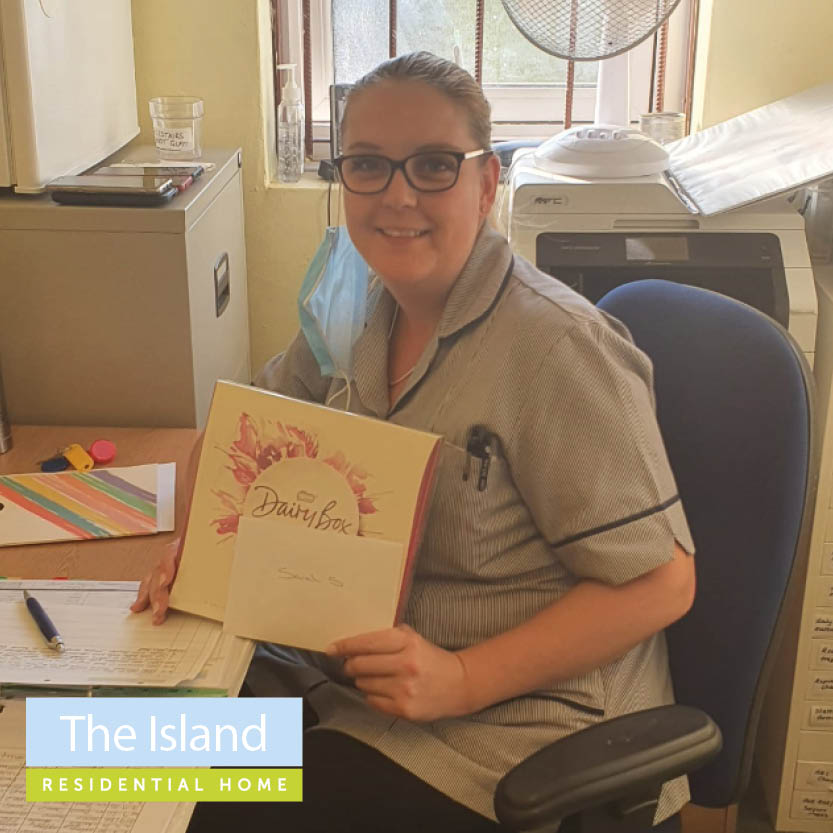 We are delighted to have recently 🥳 celebrated with Care Assistant Sarah, who has 🍫 marked her third anniversary with us here at The Island Residential Home! #KentCareHome #ThankYou #CelebratingWithOurStaff